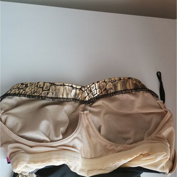 Roxanne Bra. - Picture 4 of 5